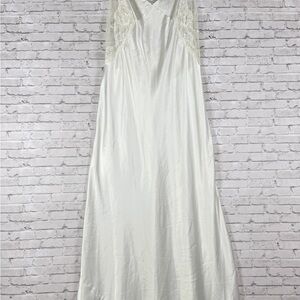Vintage Y2K Victoria Secret Satin Lace Bridal Nightgown Full Length Size L